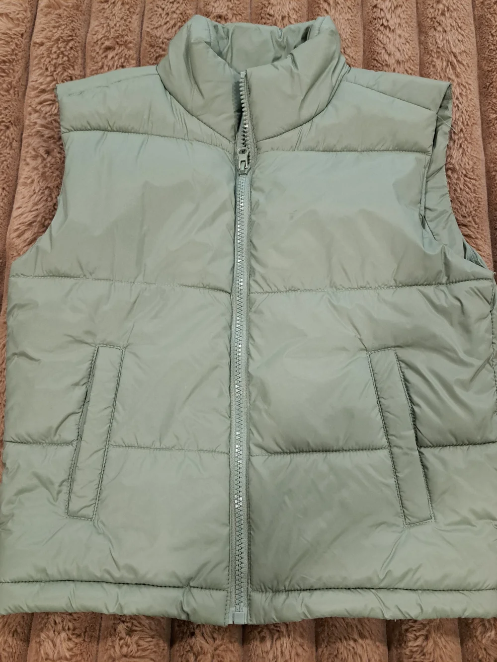 Xersion Youth Boy Girl Size 8 Puffer Vest Green Quilted Zip Up Pockets Outerwear